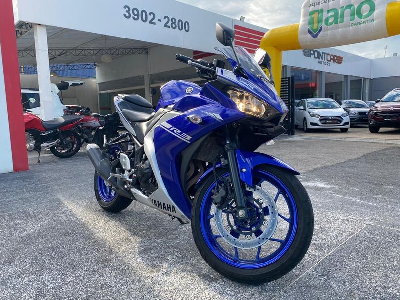 YAMAHA YZF R-3 321/ABS