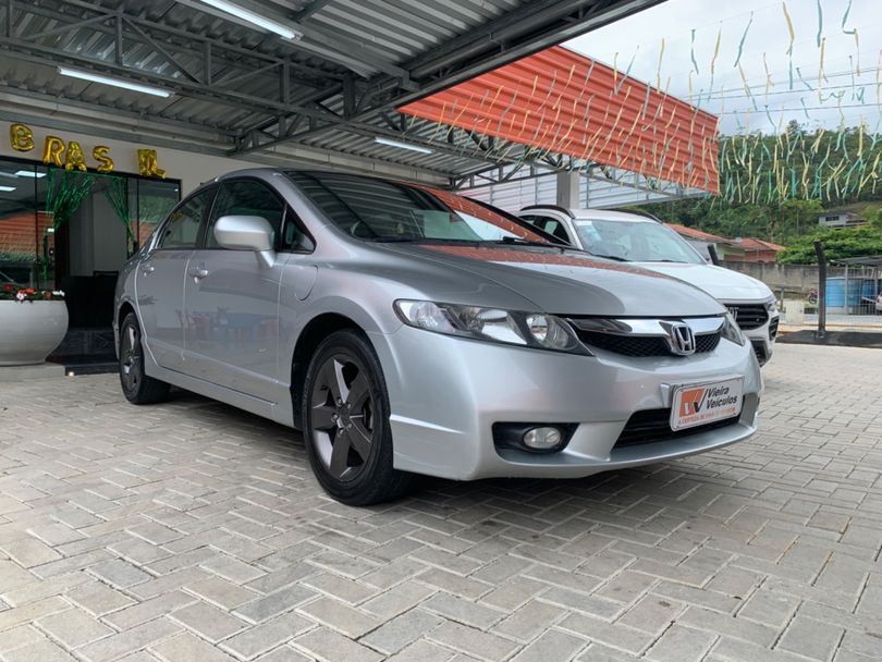 Honda Civic Sedan LXS 1.8/1.8 Flex 16V Mec. 4p