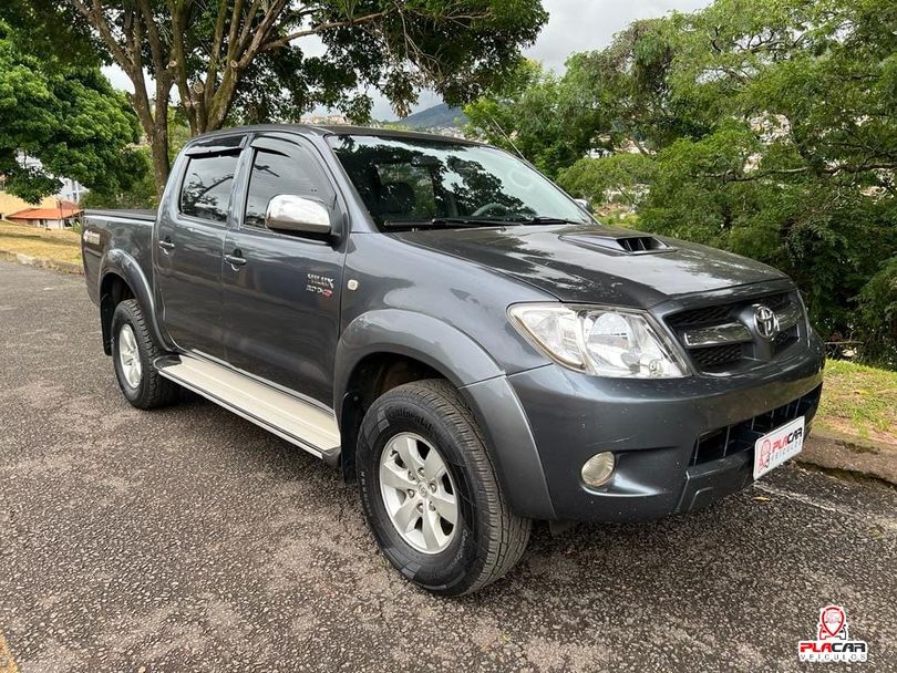 Toyota Hilux CD SRV D4-D 4x4 3.0 TDI Diesel Aut