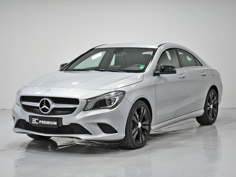 Mercedes CLA-200 Urban 1.6 TB 16V/Flex Aut.