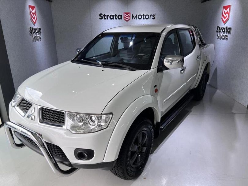 Mitsubishi L200 Triton HPE 3.2 CD TB Int.Diesel Aut