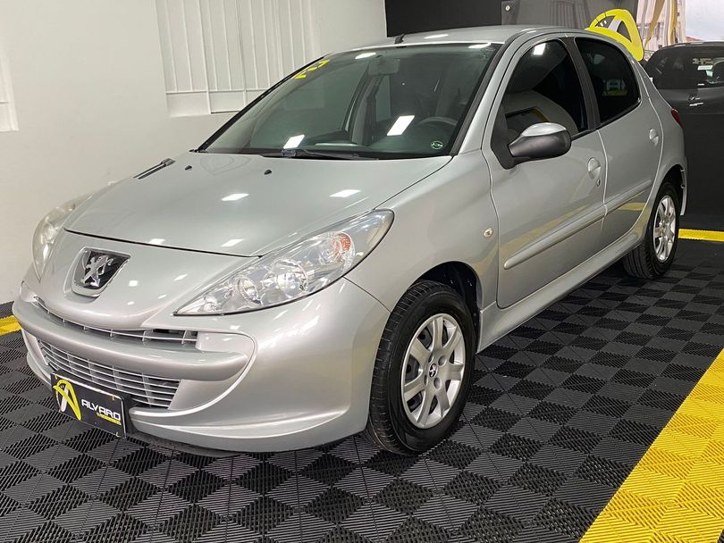 Peugeot 207 XR 1.4 Flex 8V 5p