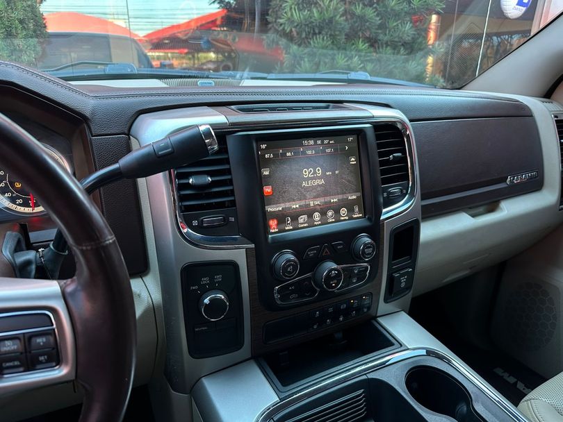 RAM 2500 LARAMIE  6.7 TDI  CD 4x4 Diesel