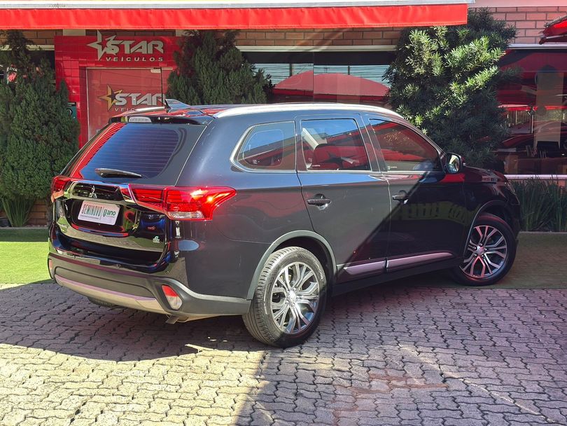 Mitsubishi OUTLANDER COMFORT 2.0 16V Aut.