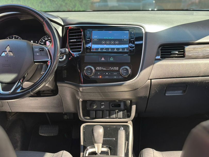 Mitsubishi OUTLANDER COMFORT 2.0 16V Aut.