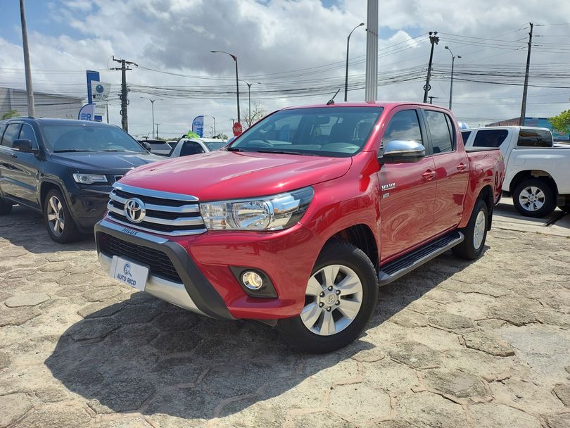Toyota Hilux CD SRV 4x4 2.7 Flex 16V Aut.