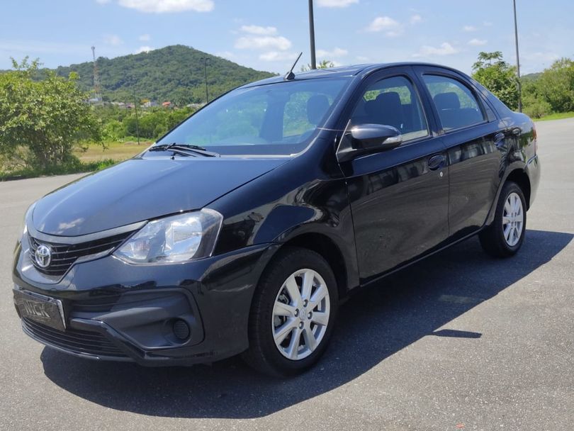 Toyota ETIOS X Plus Sedan 1.5 Flex 16V 4p Aut.