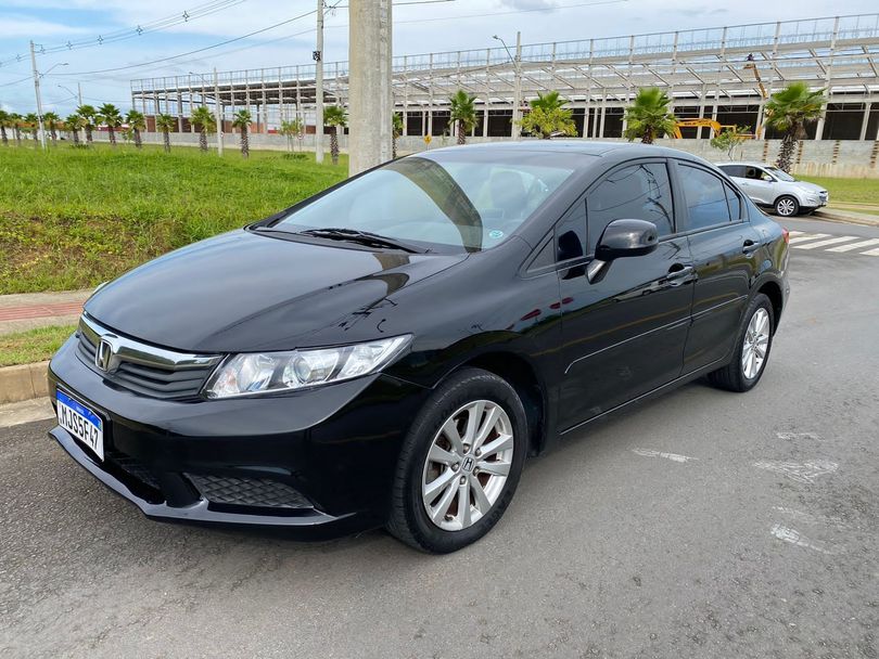 Honda Civic Sedan LXS 1.8/1.8 Flex 16V Mec. 4p