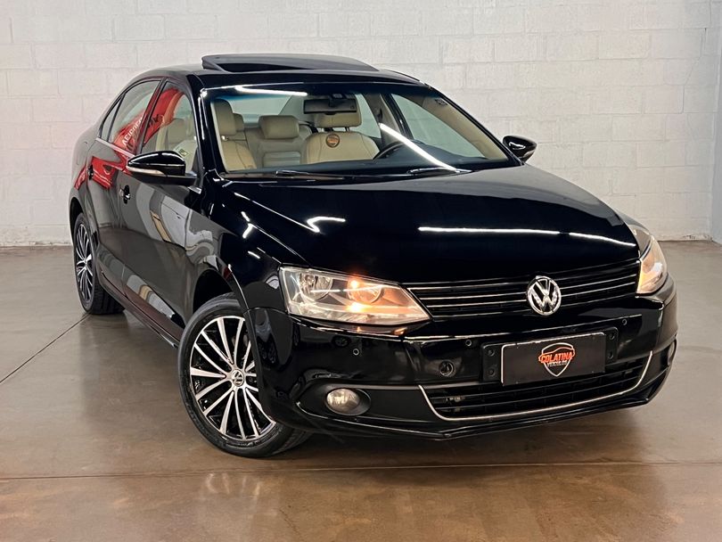 VolksWagen JETTA Highline 2.0 TSI 16V 4p Tiptronic
