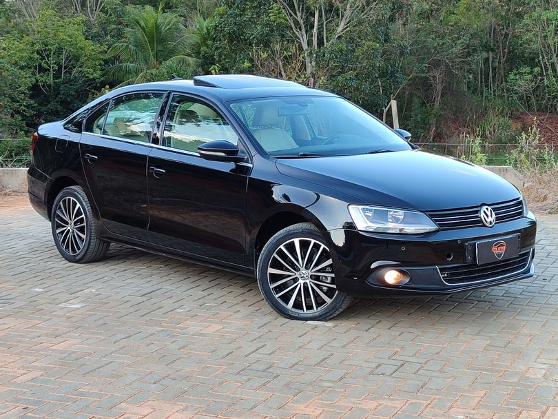 VolksWagen JETTA Highline 2.0 TSI 16V 4p Tiptronic