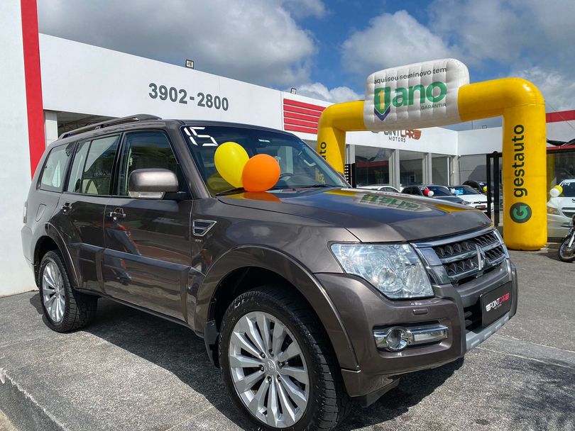 Mitsubishi Pajero HPE Full 3.2 4x4 T.I.Dies. 5p Aut