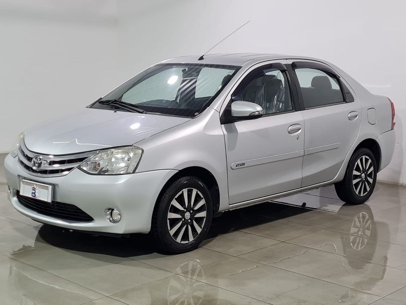 Toyota ETIOS PLATINUM Sed. 1.5 Flex 16V 4p Mec.