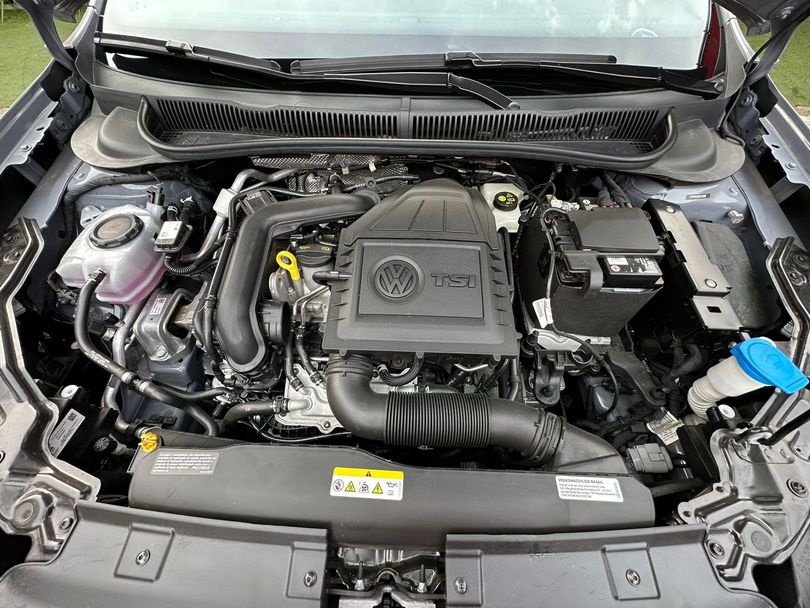 VolksWagen Nivus Highline 1.0 200 TSI Flex Aut.