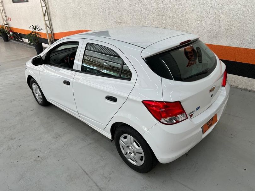 Chevrolet ONIX HATCH Joy 1.0 8V Flex 5p Mec.