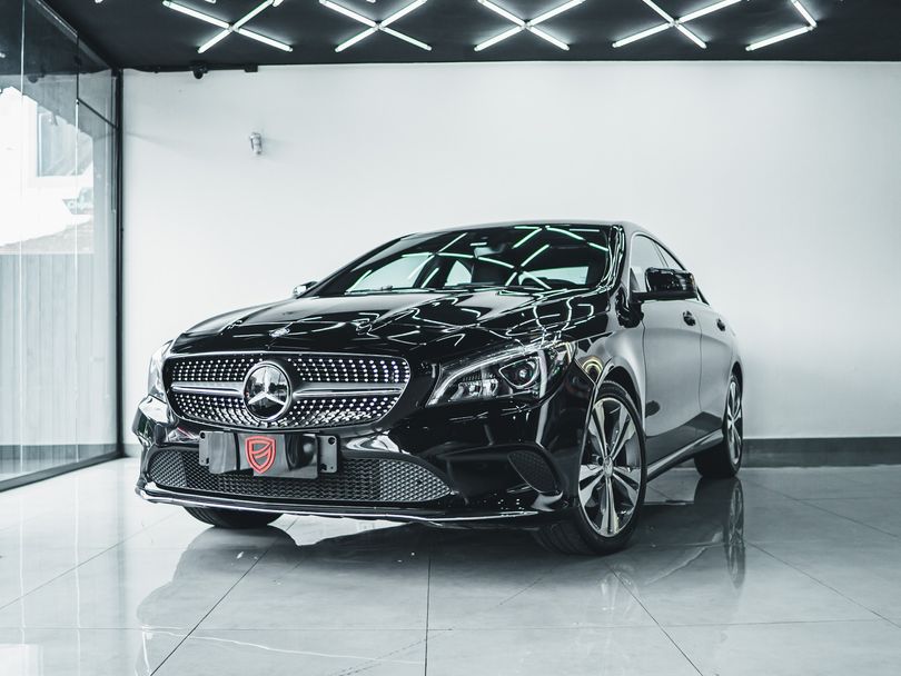 Mercedes CLA-200 Urban 1.6 TB 16V/Flex Aut.