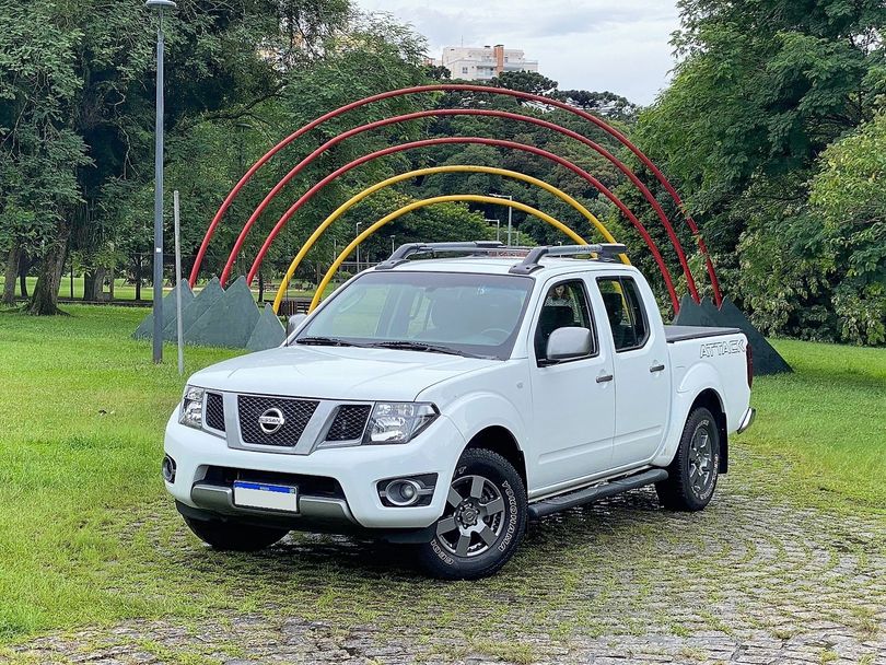 Nissan Frontier SV ATTACK CD 4x2 2.5 TB Diesel