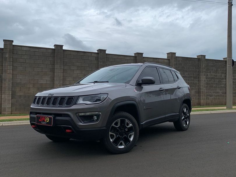 Jeep COMPASS TRAILHAWK 2.0 4x4 Dies. 16V Aut.