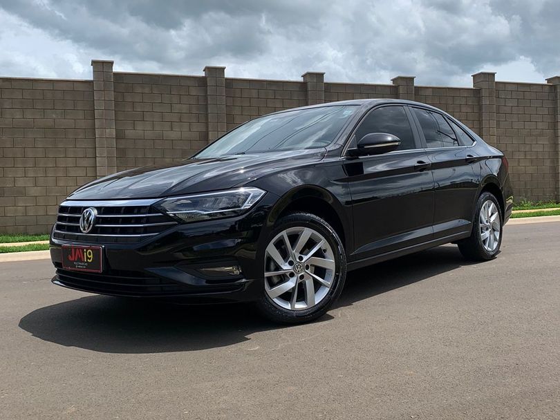 VolksWagen JETTA Comfort. 250 TSI 1.4 Flex 16v Aut.