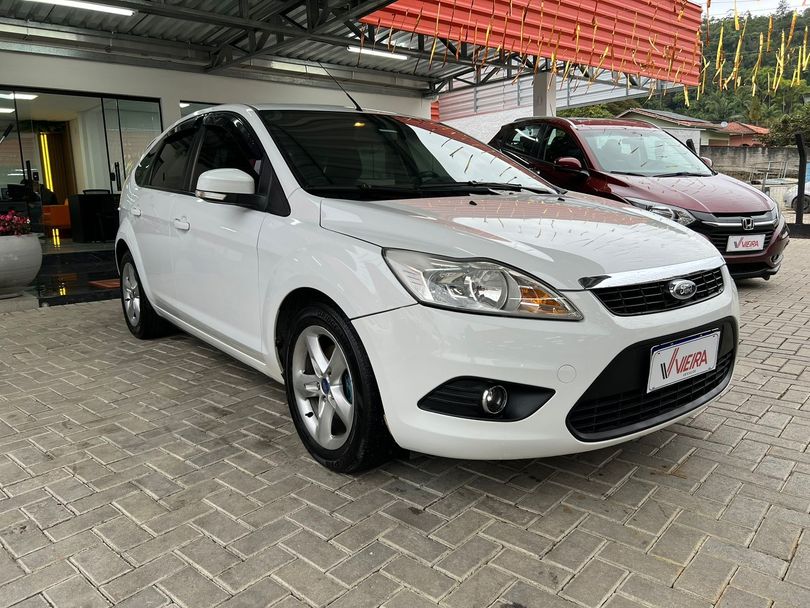 Ford Focus 1.6 S/SE/SE Plus Flex 8V/16V  5p