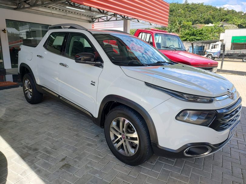 Fiat Toro Volcano 2.0 16V 4x4 TB Diesel Aut.
