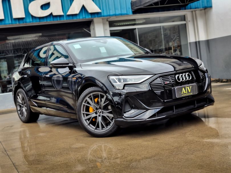 Audi E-TRON Performa. Black Aut. (Elétrico)