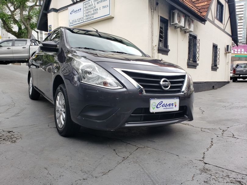 Nissan VERSA SV 1.6 16V FlexStart 4p Mec.