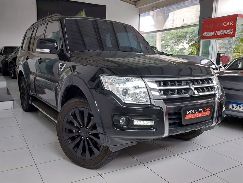 Mitsubishi Pajero HPE Full 3.2 4x4 T.I.Dies. 5p Aut