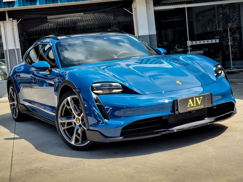Porsche Taycan 4 Cross Turismo (Elétrico)