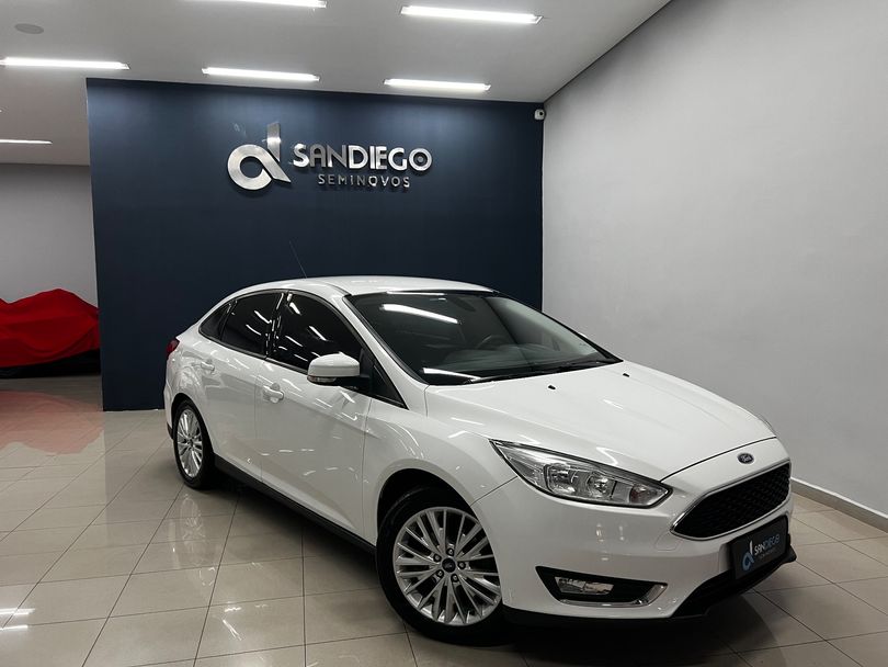 Ford Focus 2.0 16V/SE/SE Plus Flex 5p Aut.
