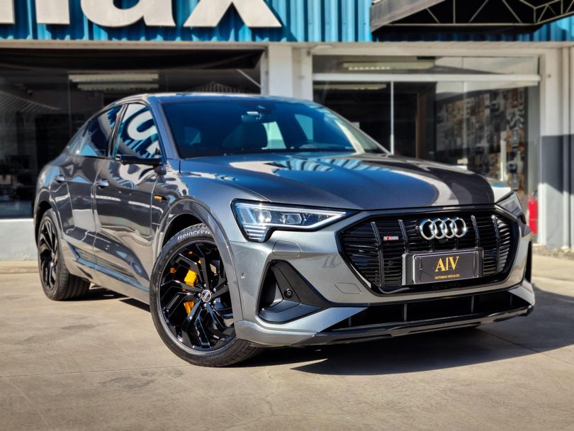 Audi E-TRON Sportb. Perf.Black Aut.(Elétrico)