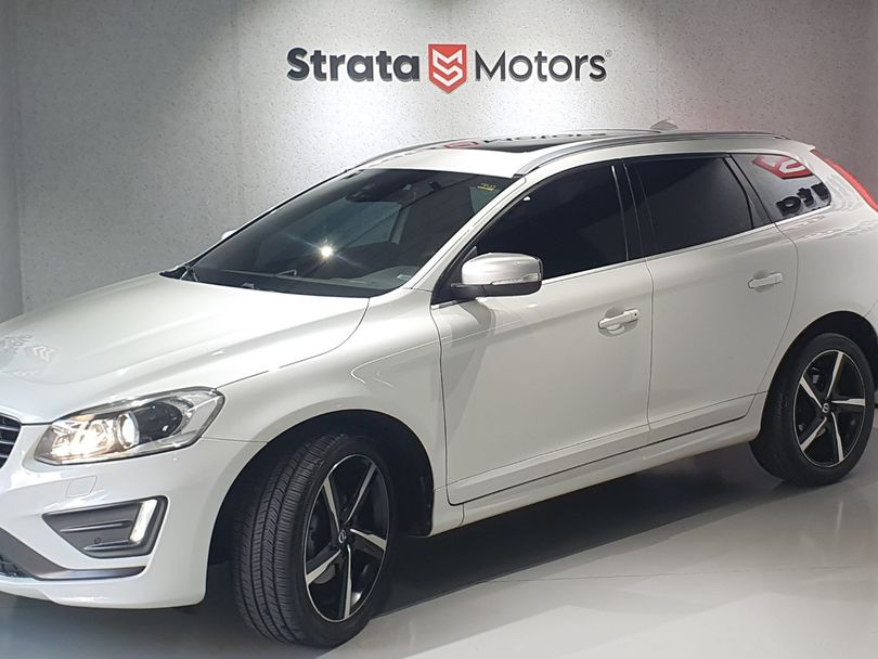Volvo XC 60 T-5 R-DESIGN 2.0 FWD 5p