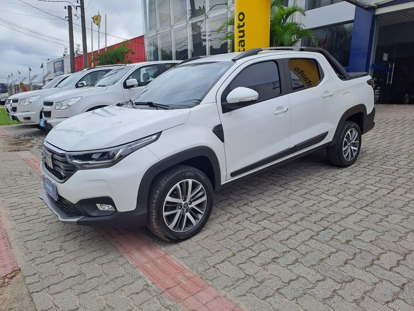 Fiat Strada Volcano 1.3 Flex 8V CD