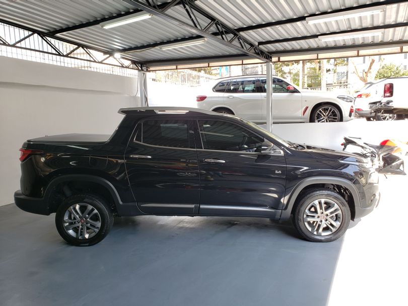 Fiat Toro Volcano 2.4 16V Flex Aut.