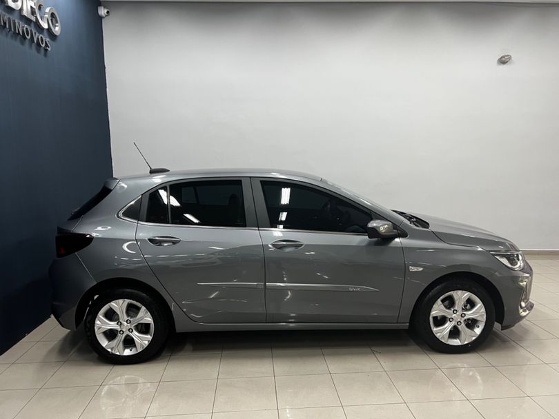 Chevrolet ONIX HATCH PREM. 1.0 12V TB Flex 5p Aut.
