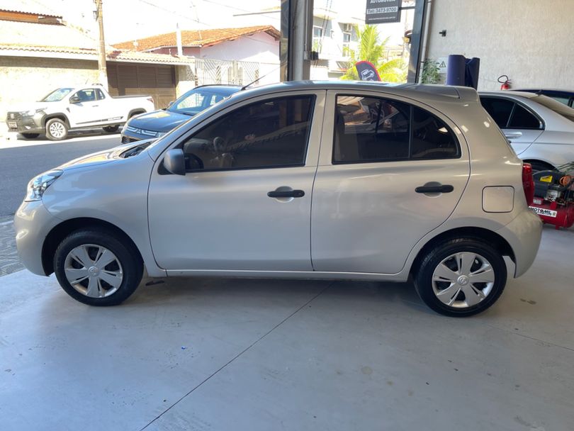 Nissan MARCH S 1.0 12V Flex 5p