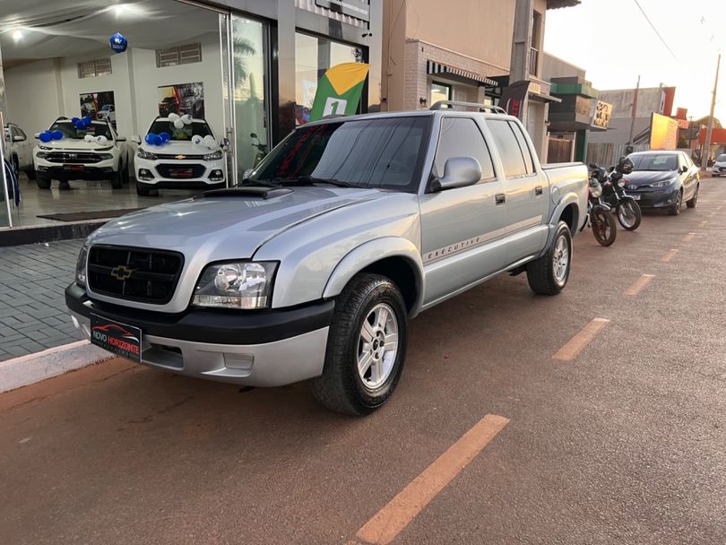 Chevrolet S10 Pick-Up Exec. 2.8 4x4 CD TB Int.Dies