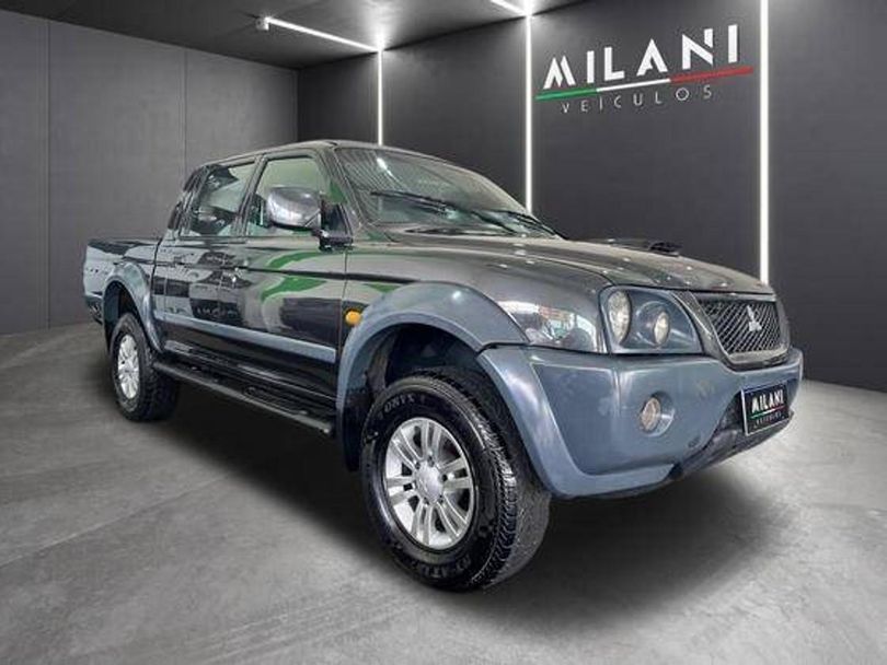 MITSUBISHI 2.5 HPE 4X4 CD 8V TURBO INTERCOOLER DIESEL 4P MANUAL