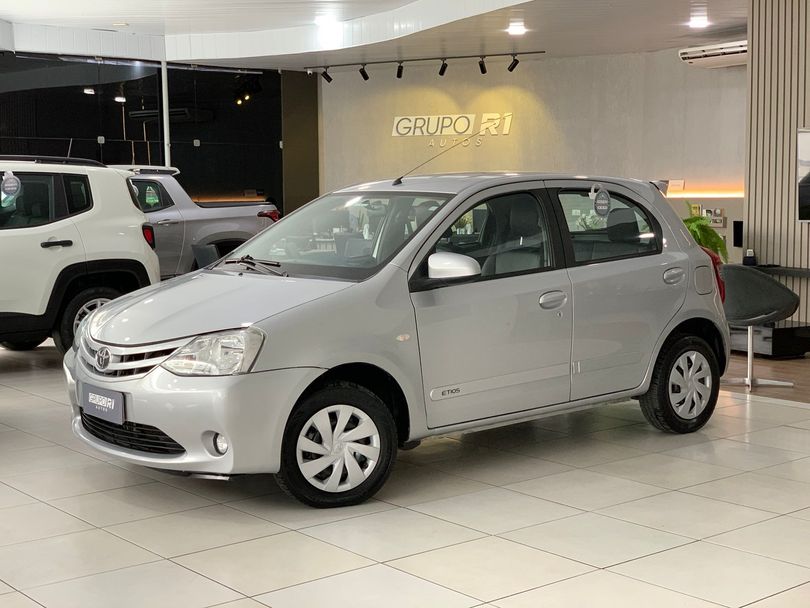 Toyota ETIOS XS 1.5 Flex 16V 5p Mec.