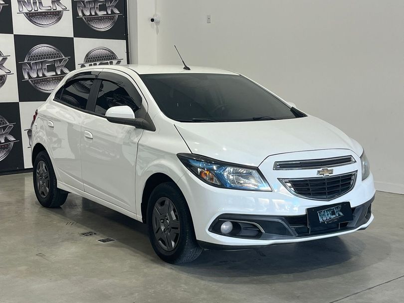 Chevrolet ONIX HATCH LT 1.0 8V FlexPower 5p Mec.