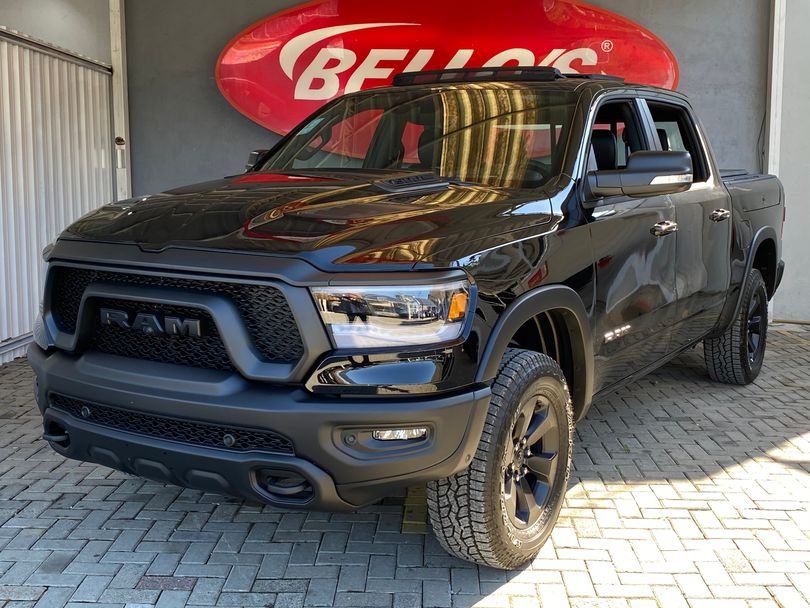 RAM 1500 REBEL 5.7 HEMI CD V8 4x4 Aut.