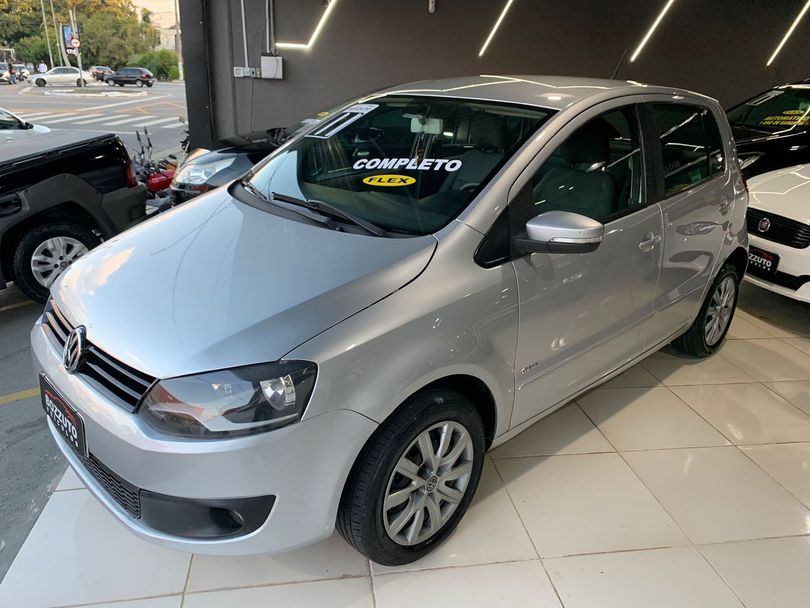 VolksWagen Fox 1.6 Mi Total Flex 8V 5p