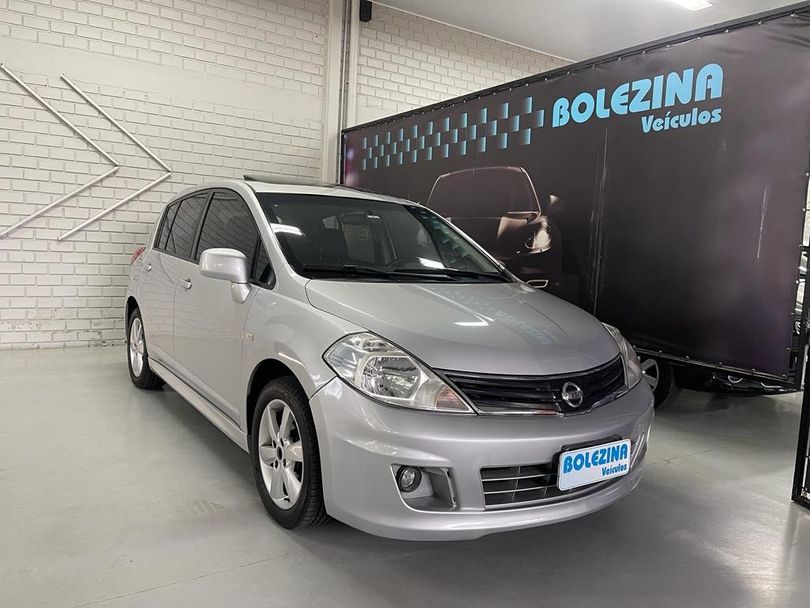 Nissan TIIDA SL 1.8/1.8 Flex 16V Aut.