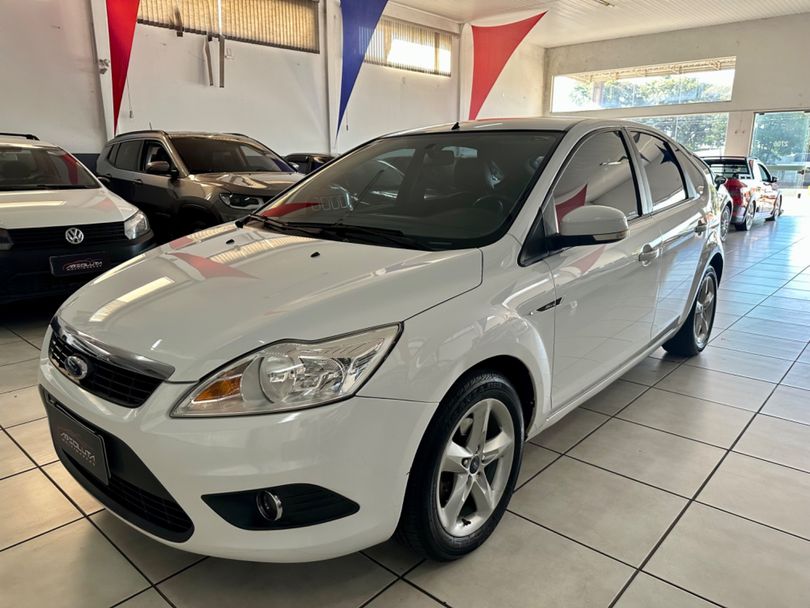 Ford Focus 1.6 S/SE/SE Plus Flex 8V/16V  5p