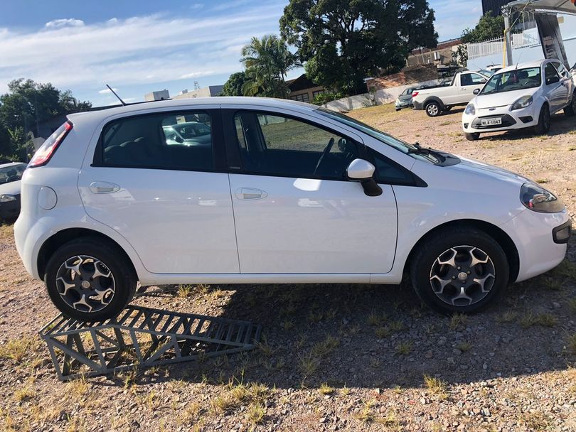 Fiat Punto ATTRACTIVE 1.4 Fire Flex 8V 5p