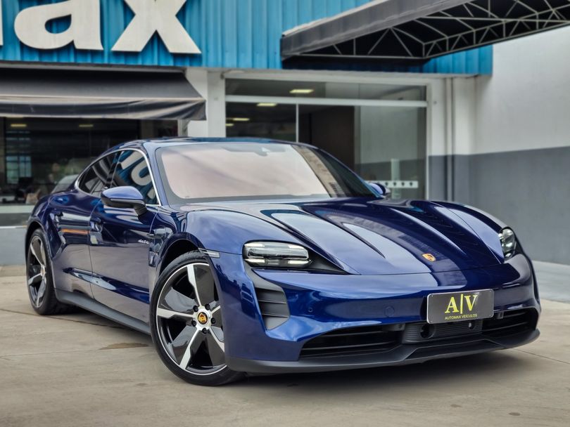 Porsche Taycan 4S (Elétrico)