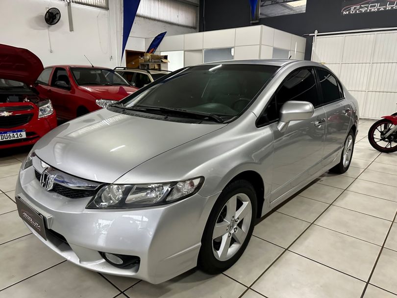 Honda Civic Sedan LXS 1.8/1.8 Flex 16V Mec. 4p