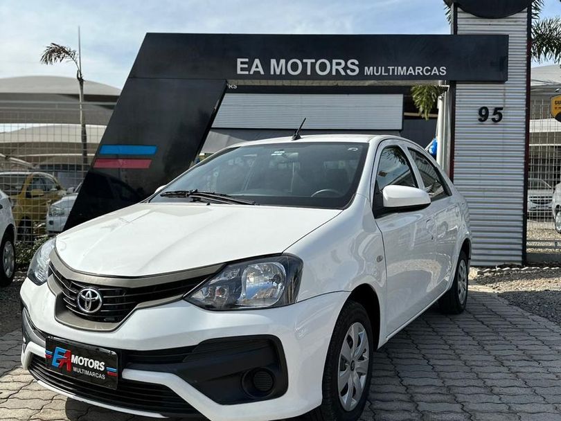 Toyota ETIOS X Plus Sedan 1.5 Flex 16V 4p Mec.