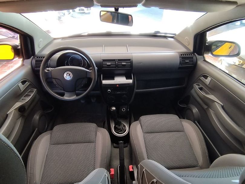 VolksWagen Fox Route 1.0 Mi Total Flex 8V 3p