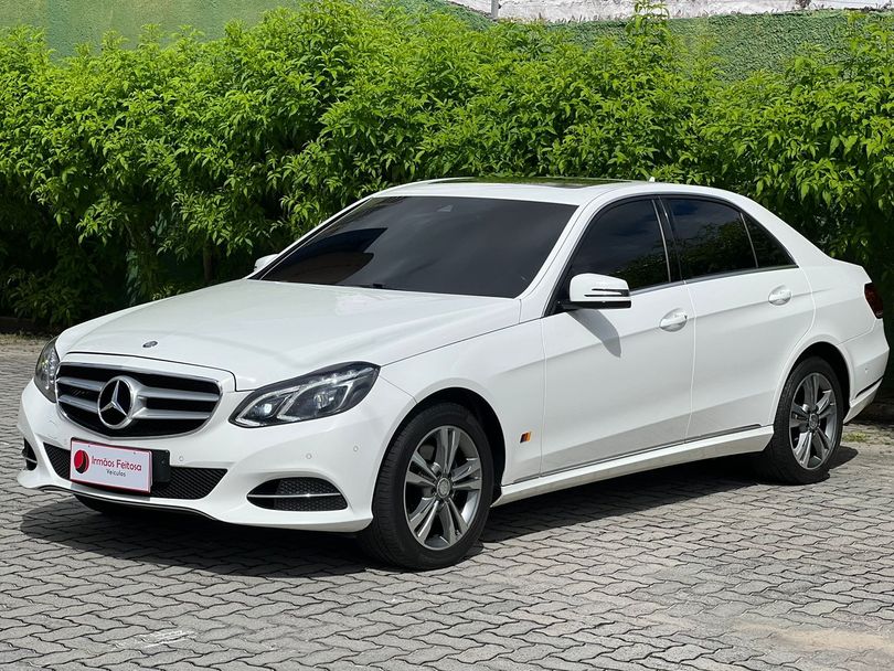 Mercedes E-250 CGI Avantgarde 2.0 TB 211cv Aut.