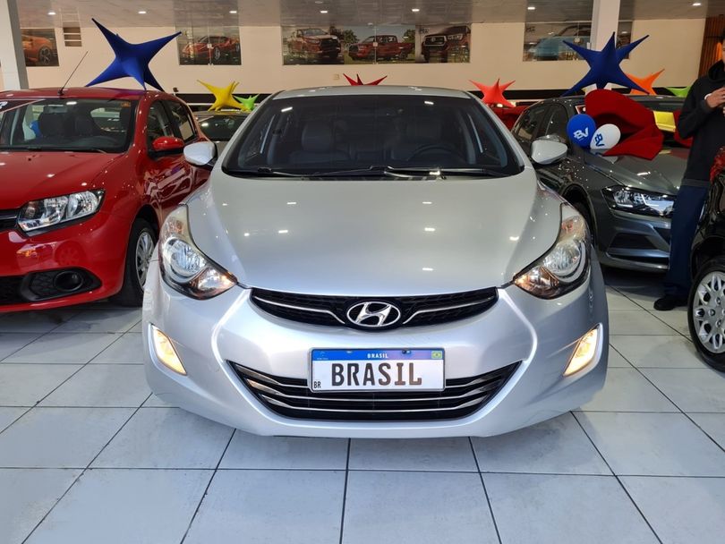 Hyundai Elantra GLS 1.8 16V Aut.